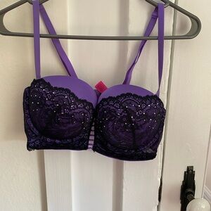 Pretty extra stuffed push-up bra